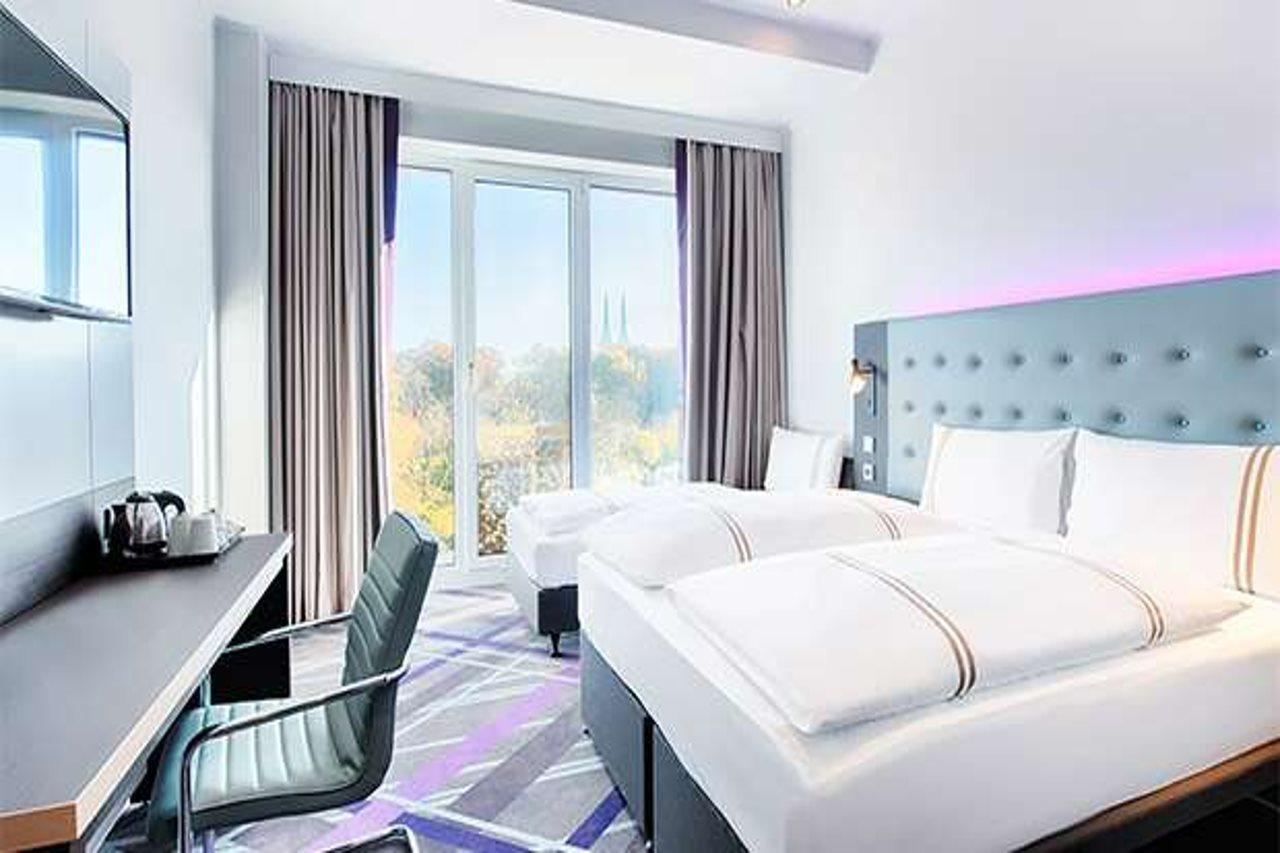 Premier Inn Luebeck City Stadtgraben Exterior foto